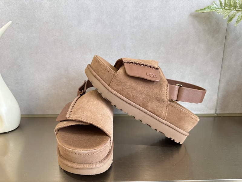 Ugg Sandals 4