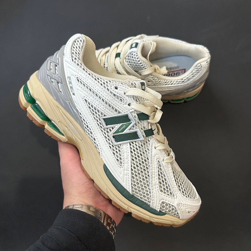 Nb Comes With Gift Box 5