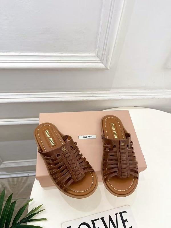 Miumiu 4