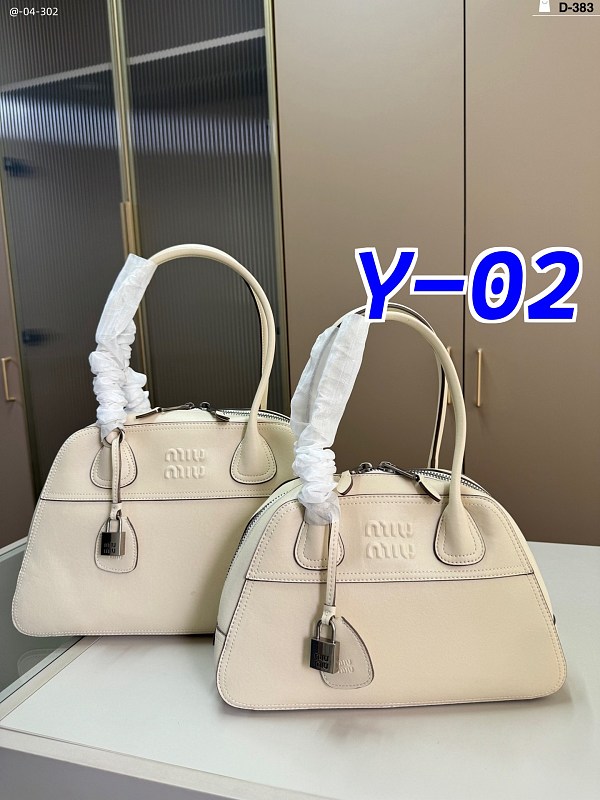 Miumiu 3